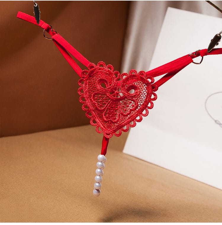 Lenceria sexy con perla en forma de corazon color rojo