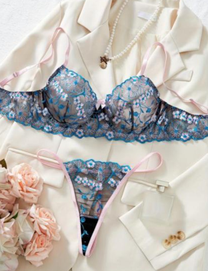 Panty de encaje Sensuel